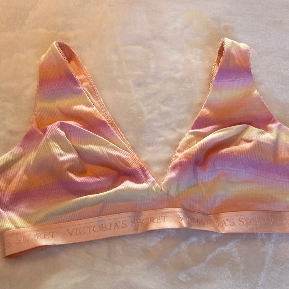 Victoria secret Extra large T-shirt wherever bra